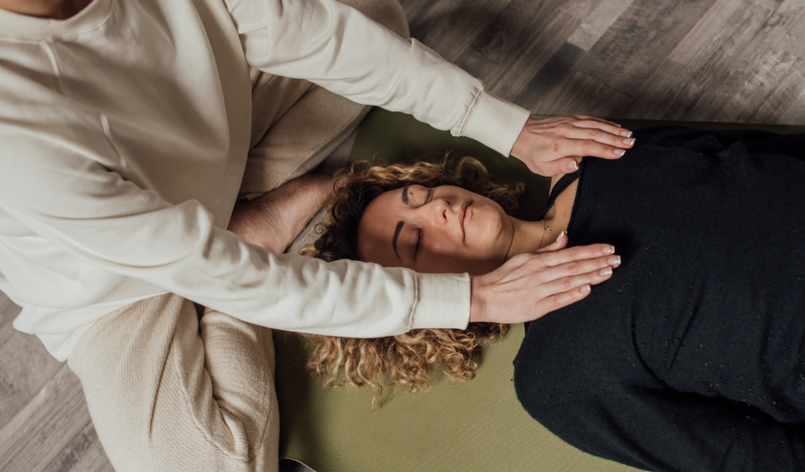 Holisitic practitioner having a stress release treatment